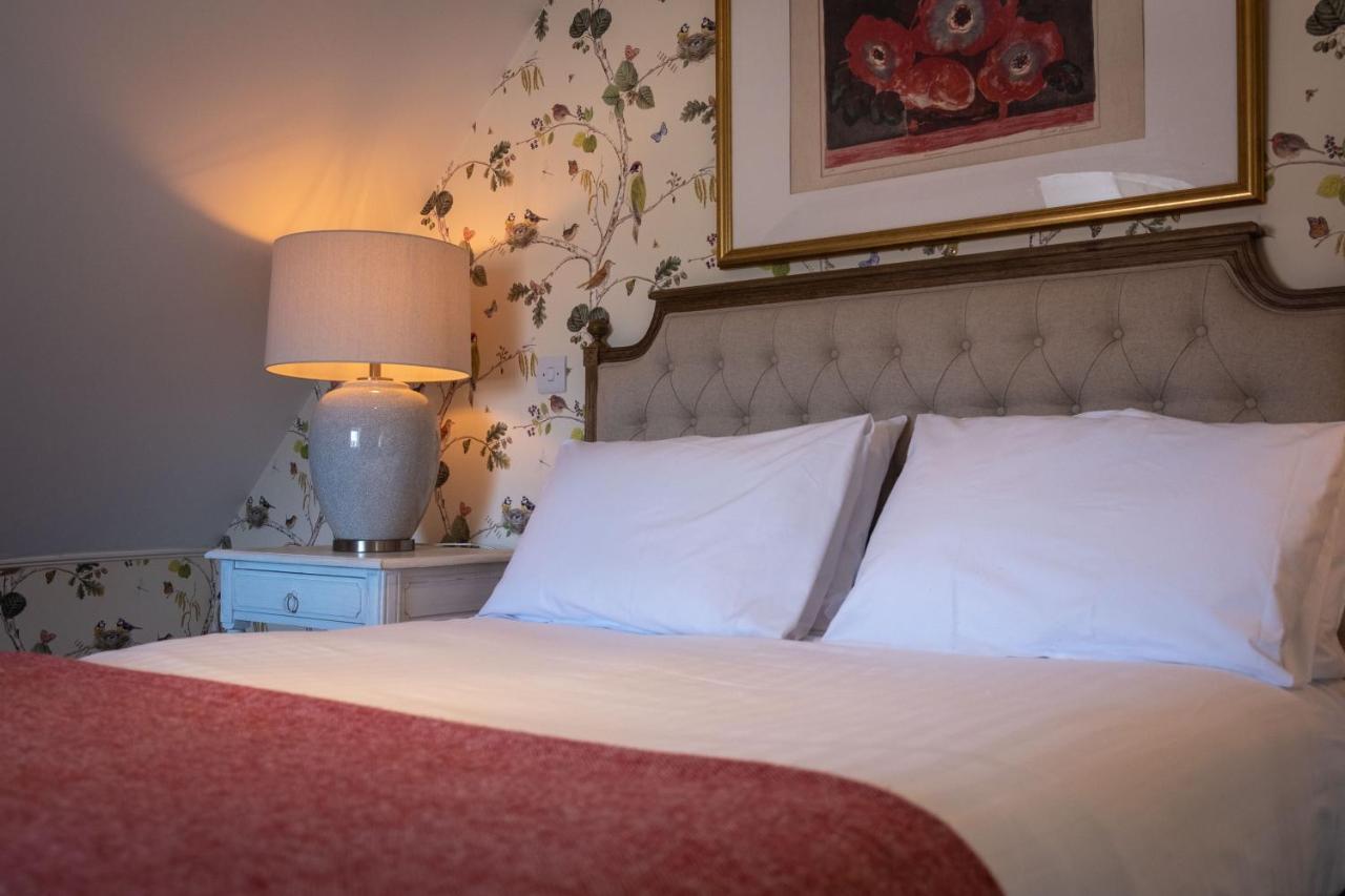 One Holyrood Hotel & Cafe Newport  Extérieur photo