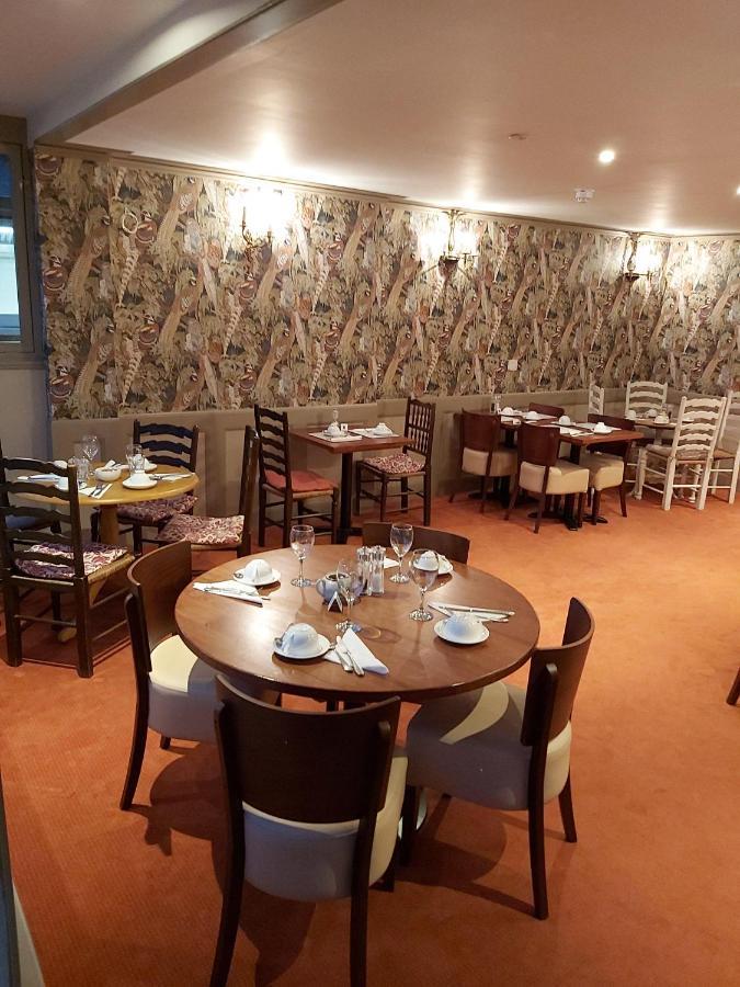 One Holyrood Hotel & Cafe Newport  Extérieur photo