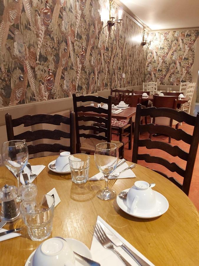 One Holyrood Hotel & Cafe Newport  Extérieur photo
